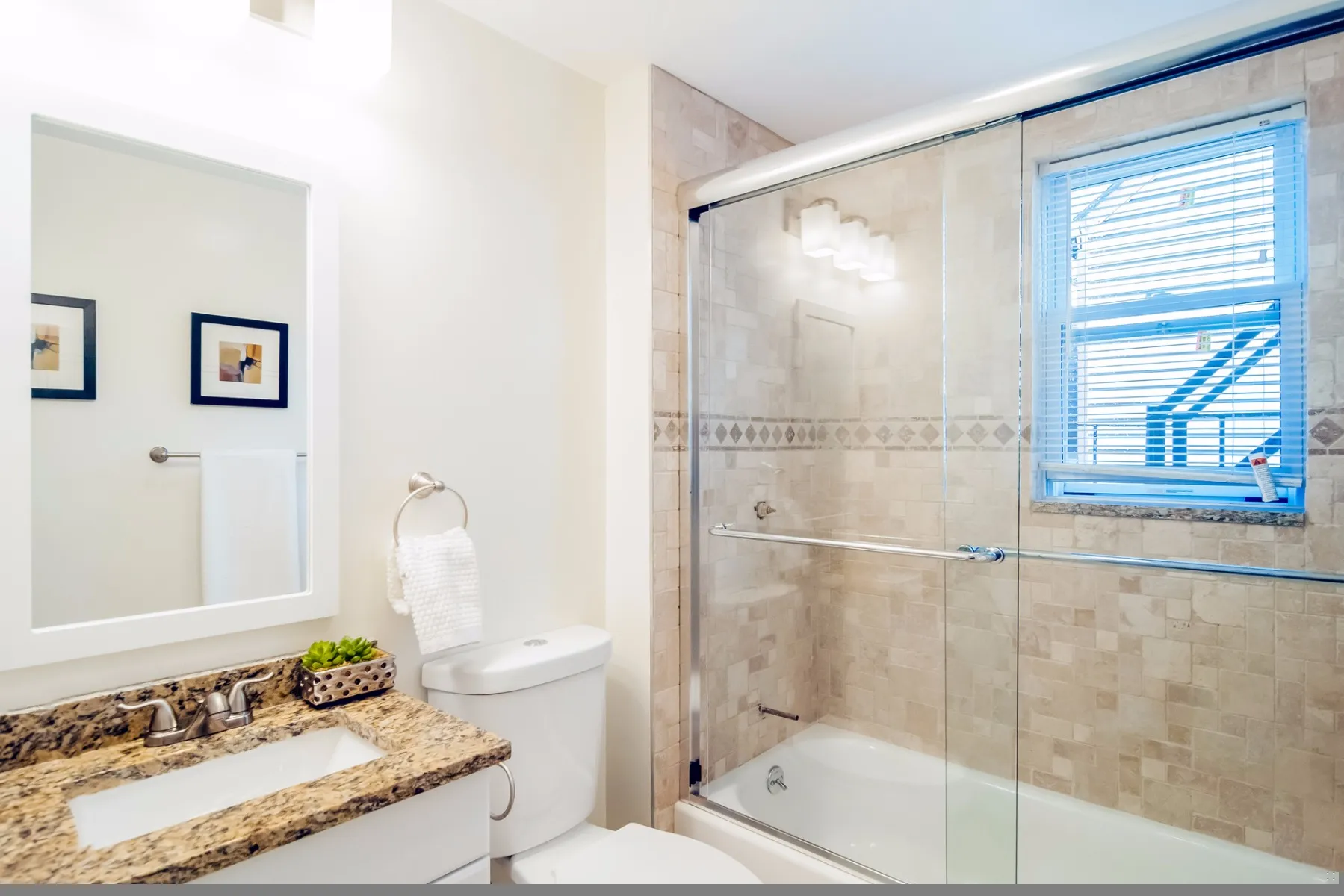 2 bed, 1 bath apartment for rent at 108 Maverick St Unit 1, East Boston — photo 13 of 15