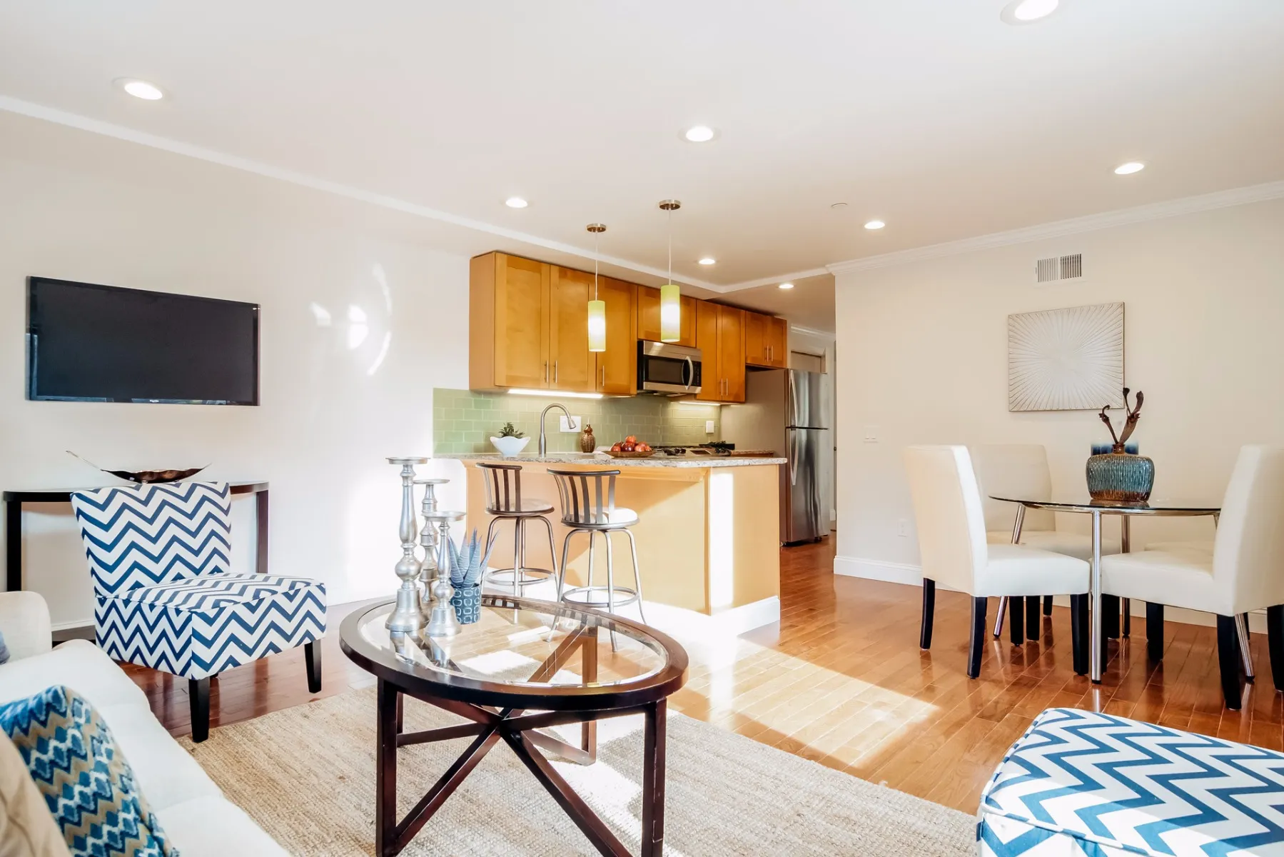 2 bed, 1 bath apartment for rent at 108 Maverick St Unit 1, East Boston
