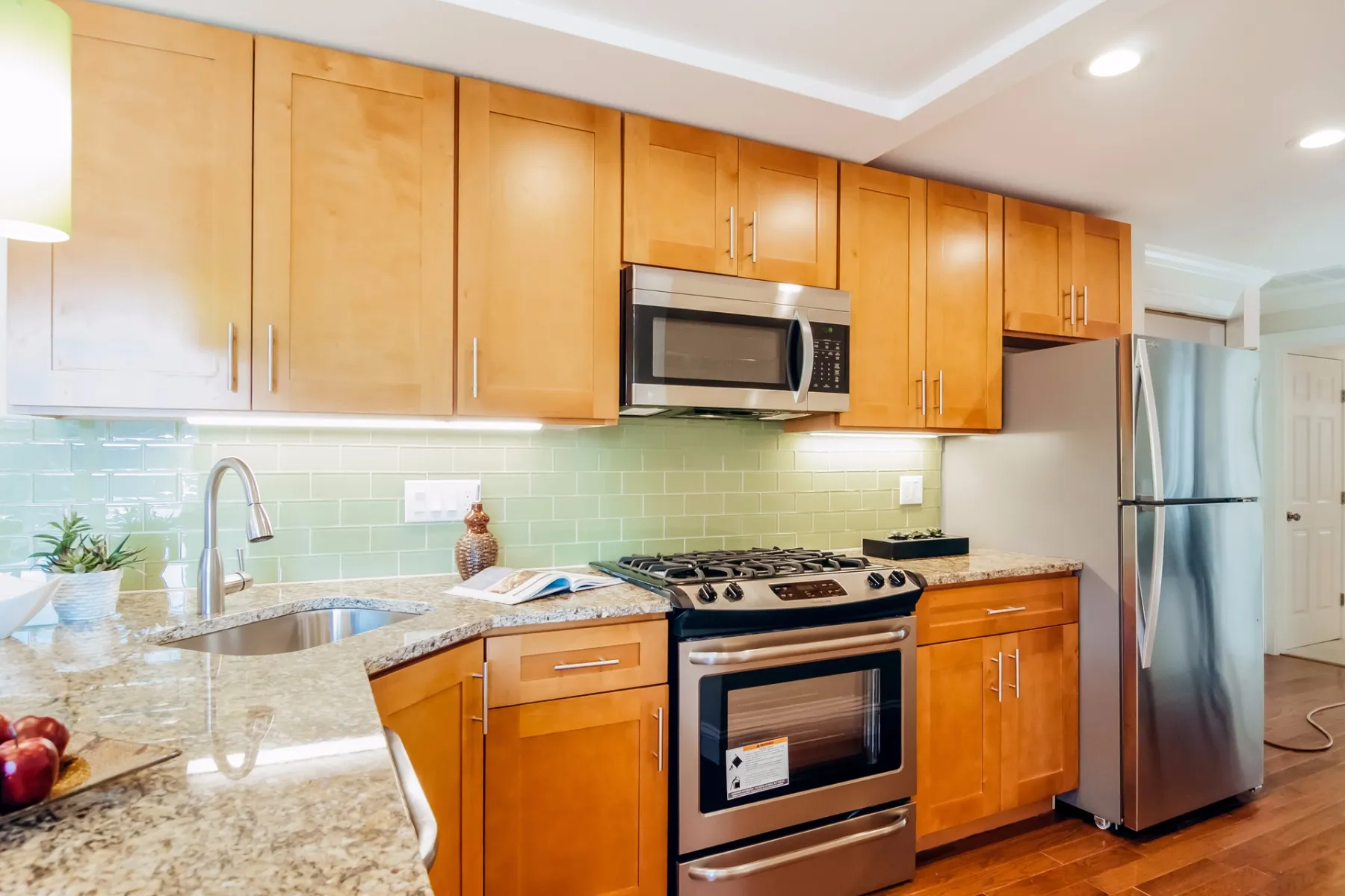 2 bed, 1 bath apartment for rent at 108 Maverick St Unit 1, East Boston — photo 5 of 15