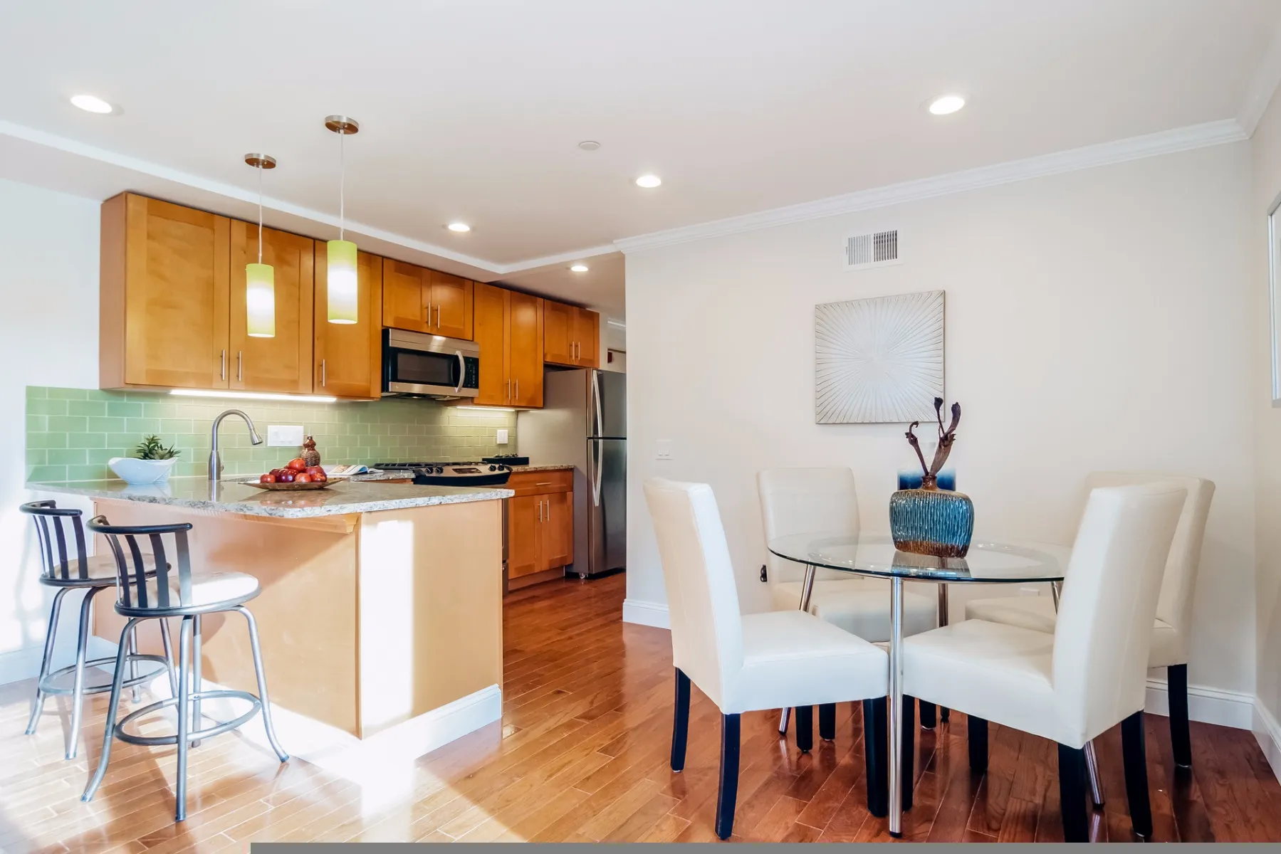 2 bed, 1 bath apartment for rent at 108 Maverick St Unit 1, East Boston — photo 4 of 15