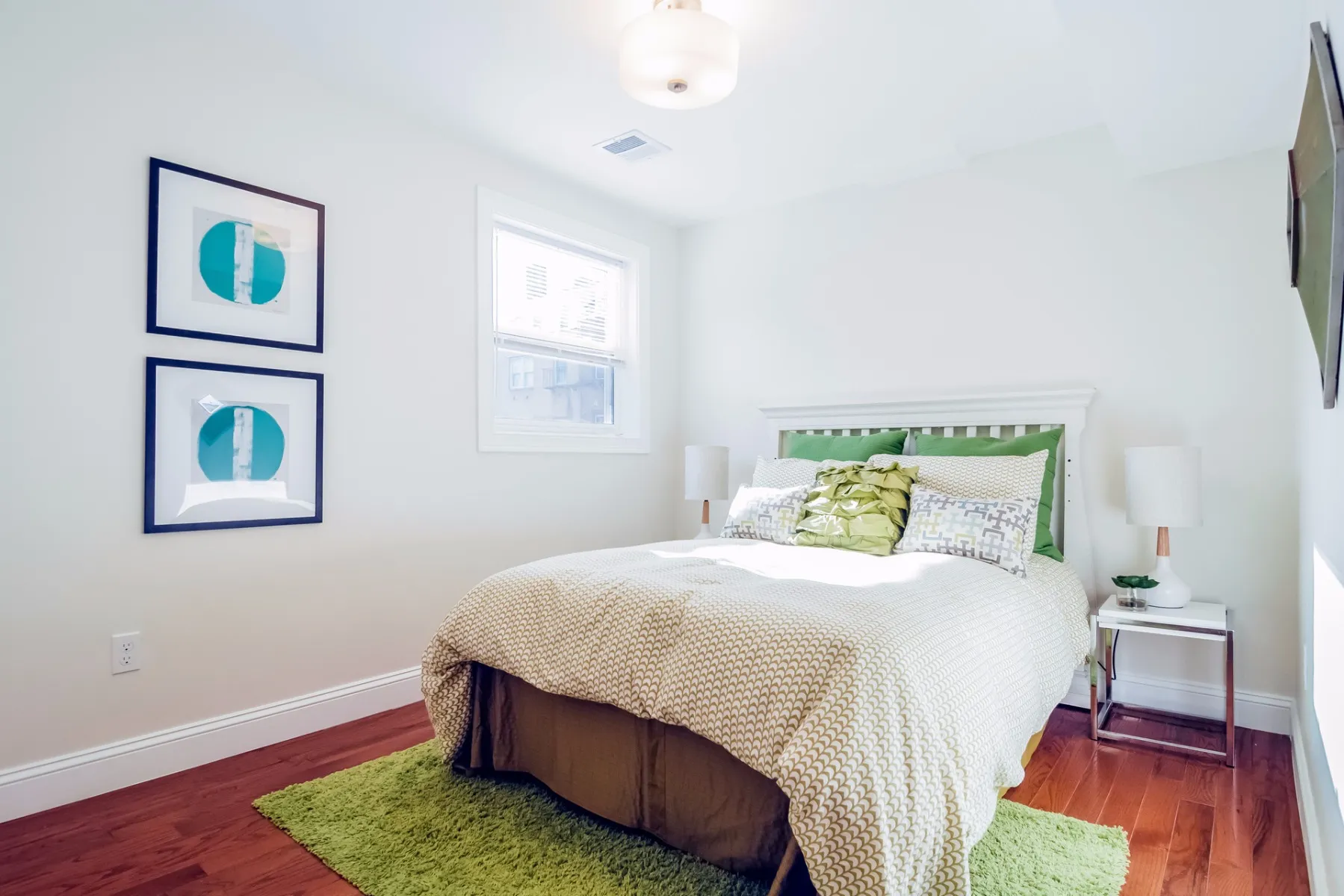 2 bed, 1 bath apartment for rent at 108 Maverick St Unit 1, East Boston — photo 11 of 15