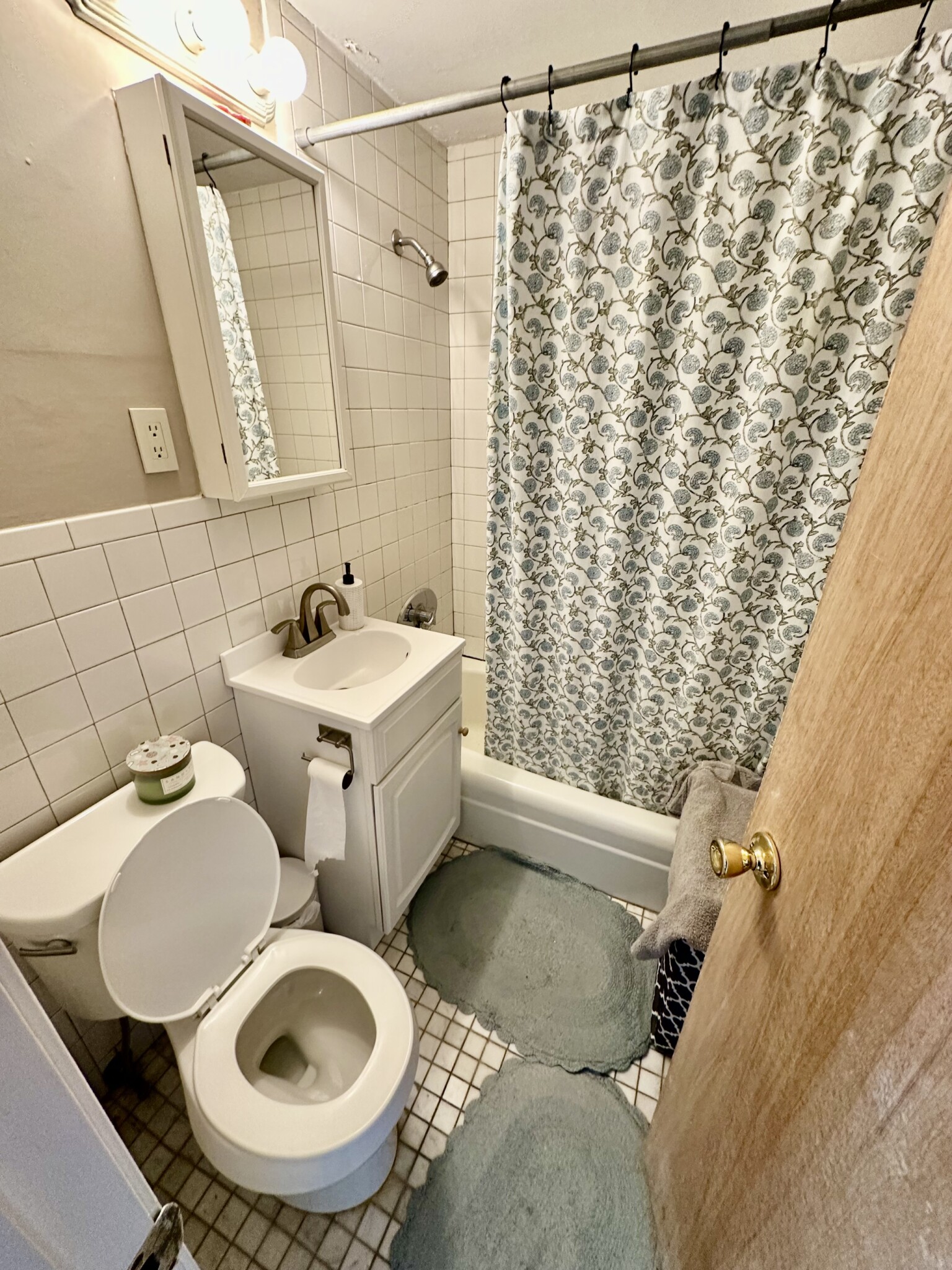 Studio bed, 1 bath apartment for rent at 108 Myrtle St Unit 10F, Beacon Hill — photo 7 of 9
