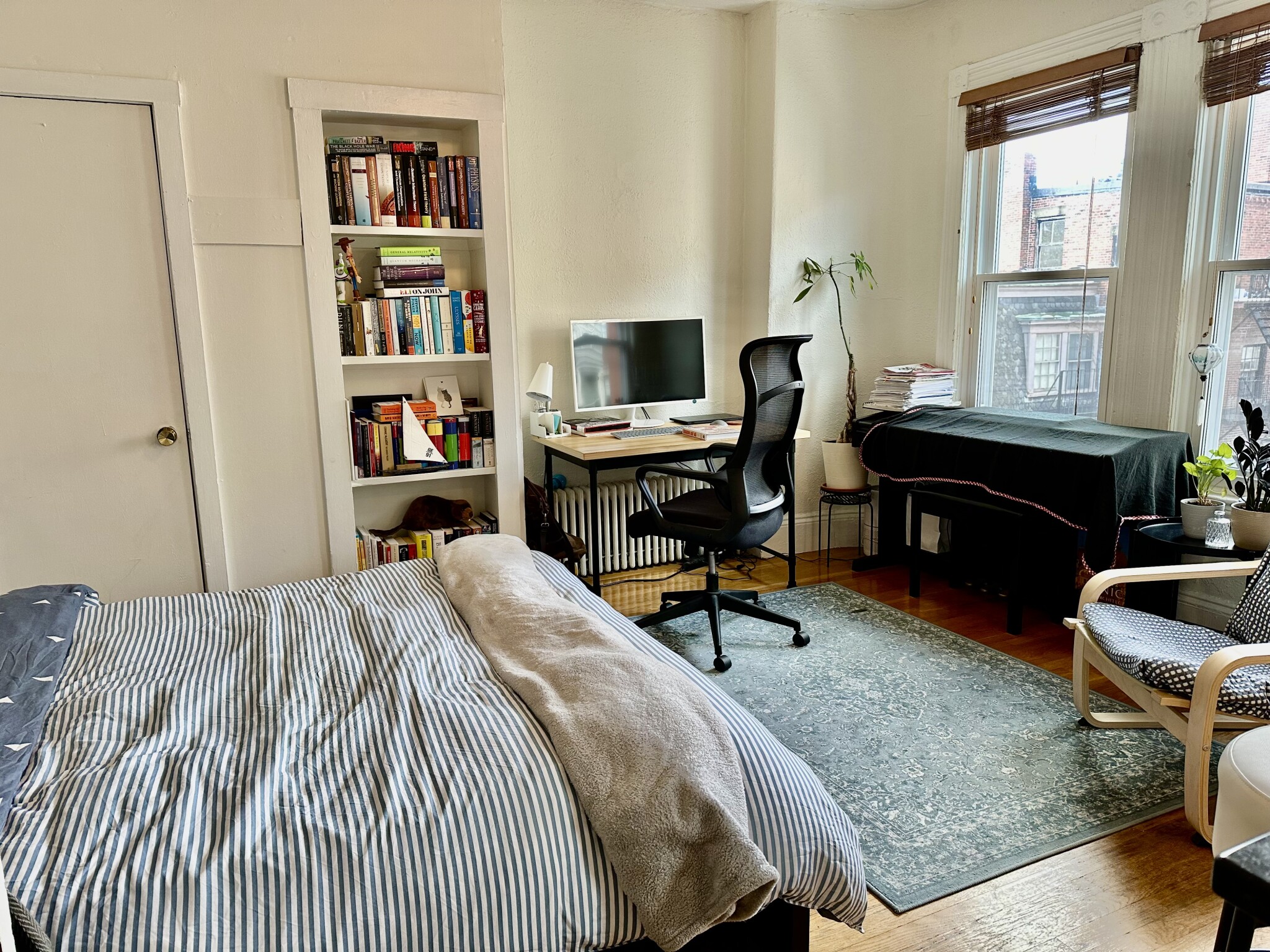 Studio bed, 1 bath apartment for rent at 108 Myrtle St Unit 10F, Beacon Hill — photo 6 of 9