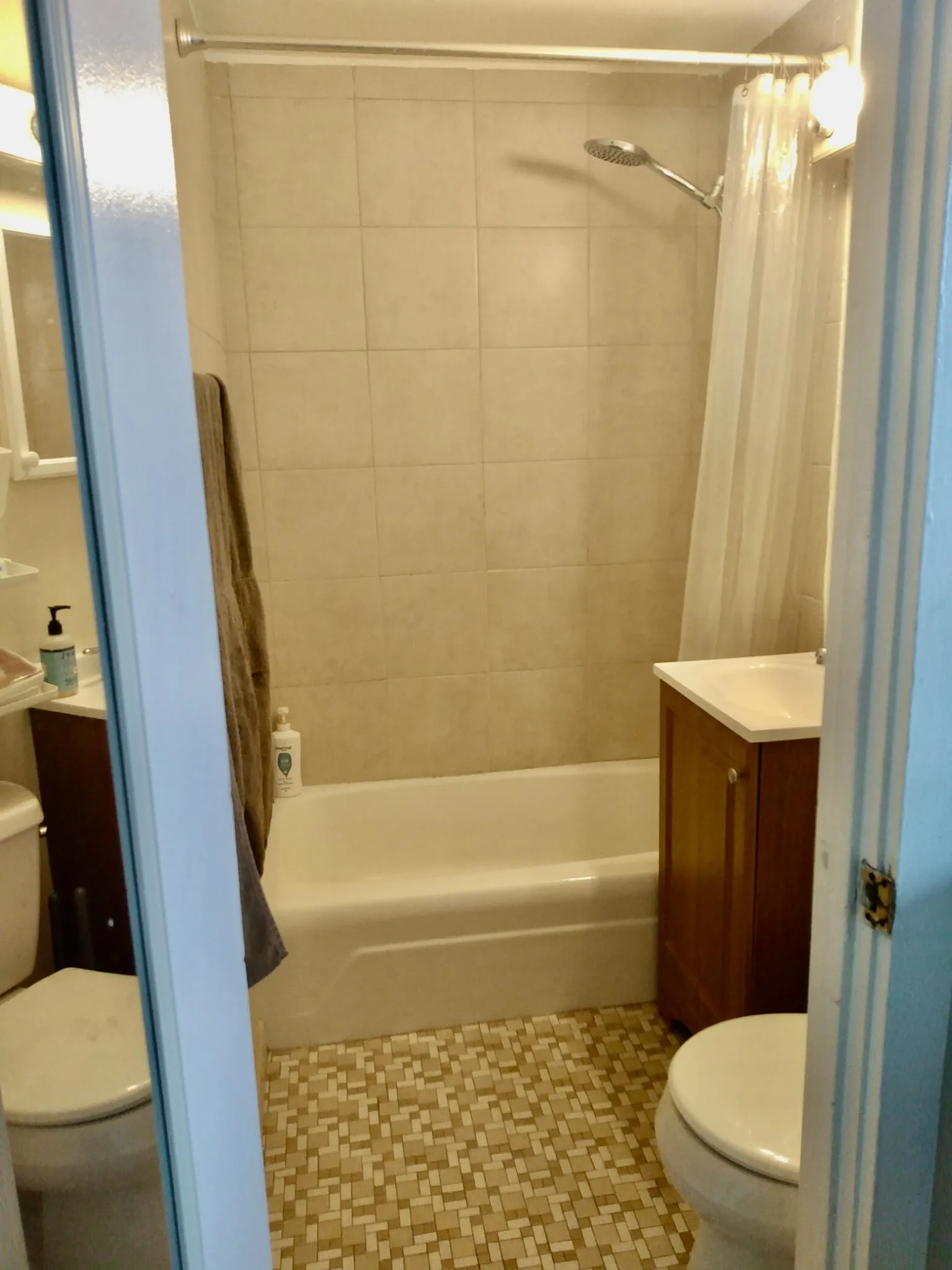 Studio bed, 1 bath apartment for rent at 108 Myrtle St Unit 15, Beacon Hill — photo 14 of 16