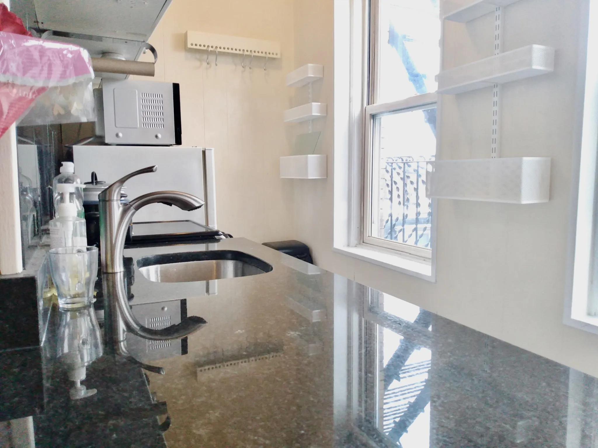 Studio bed, 1 bath apartment for rent at 108 Myrtle St Unit 15, Beacon Hill — photo 6 of 16