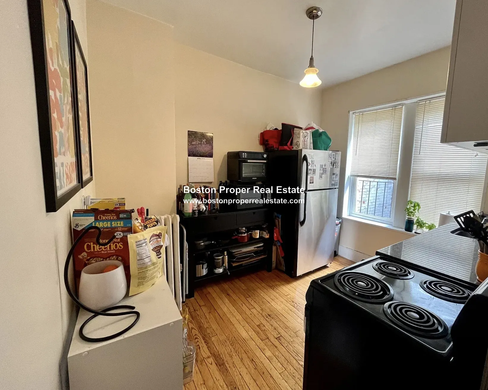 2 bed, 1 bath apartment for rent at 108 Myrtle St Unit 17, Beacon Hill — photo 4 of 11