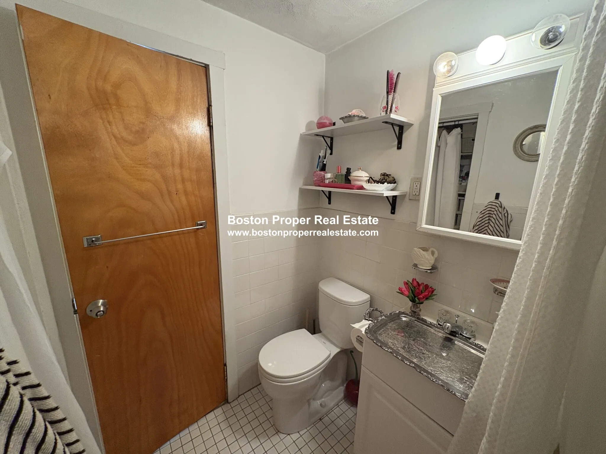 1 bed, 1 bath apartment for rent at 108 Myrtle St Unit 2, Beacon Hill — photo 5 of 14