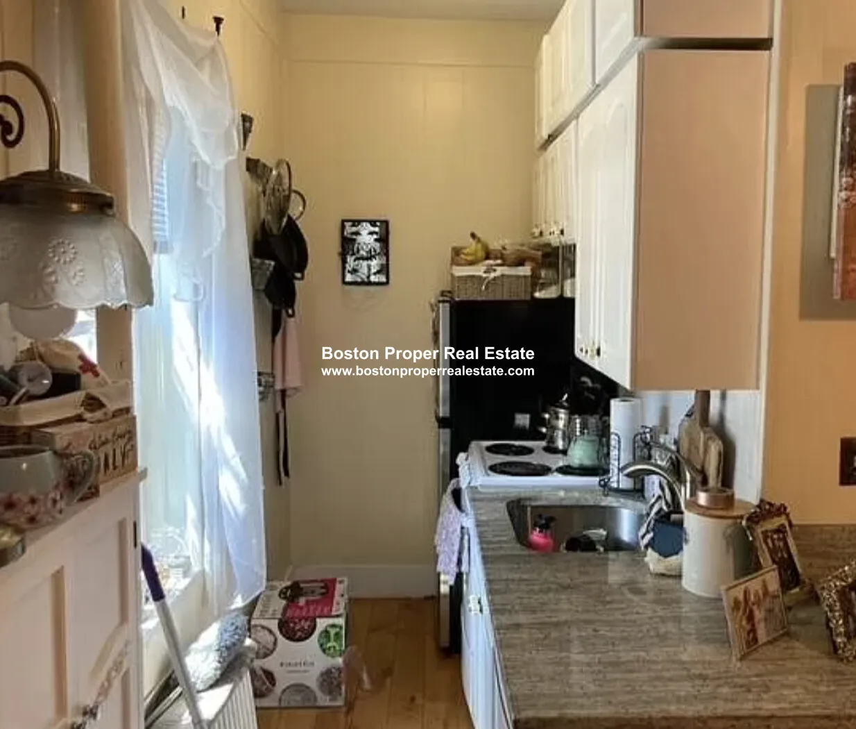 Studio bed, 1 bath apartment for rent at 108 Myrtle St Unit 3, Beacon Hill — photo 5 of 8