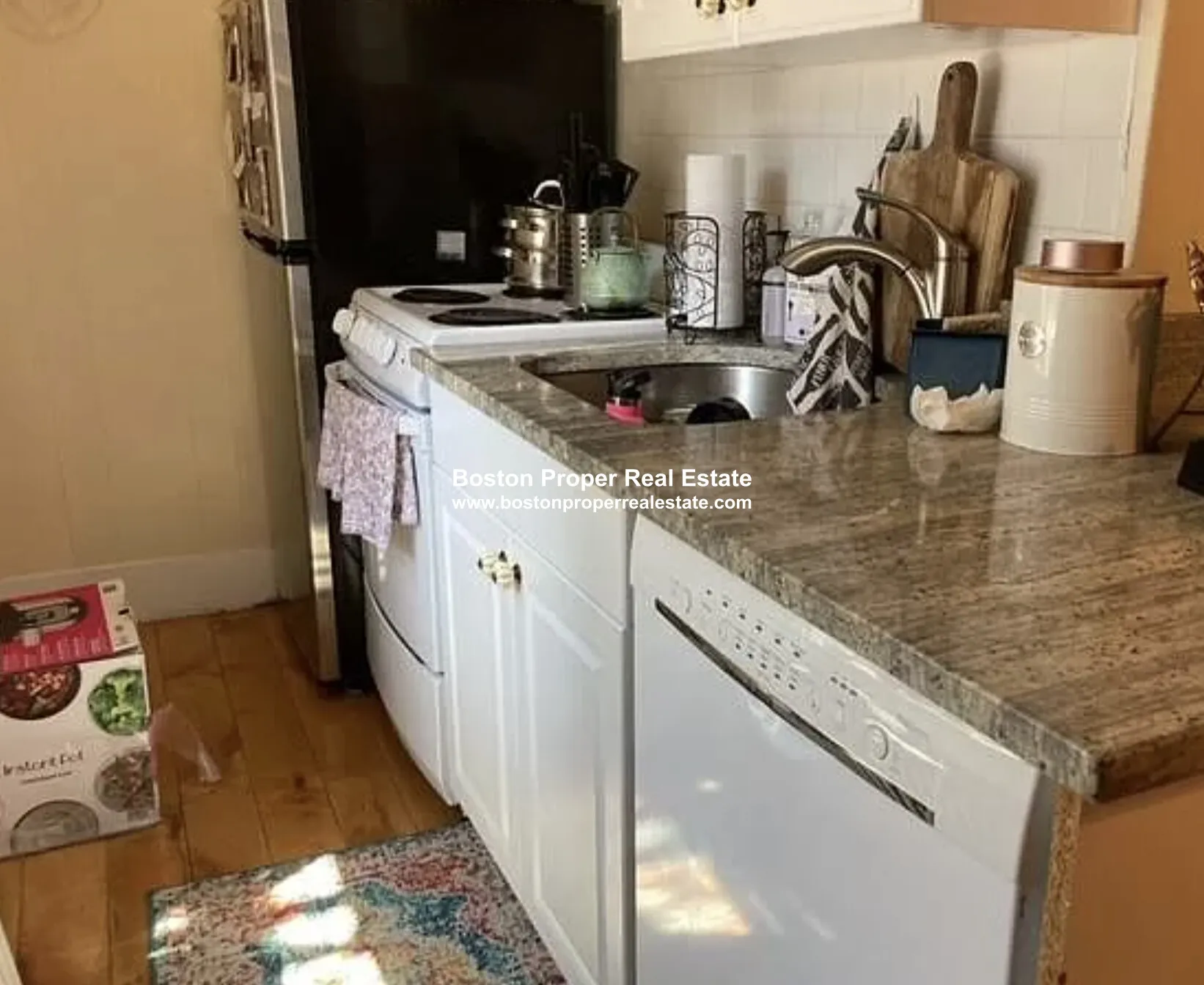 Studio bed, 1 bath apartment for rent at 108 Myrtle St Unit 3, Beacon Hill