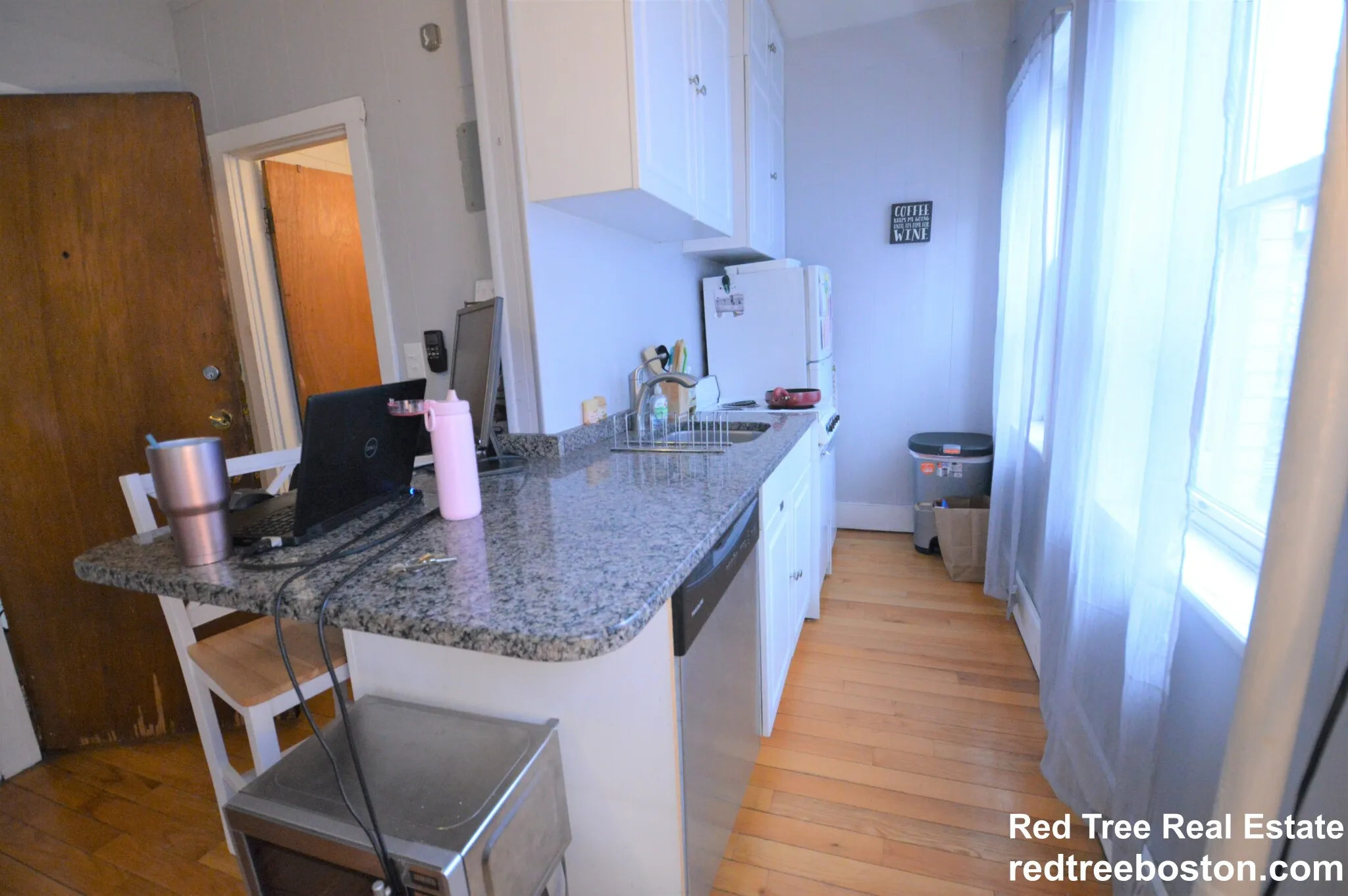 1 bed, 1 bath apartment for rent at 108 Myrtle St Unit 4, Beacon Hill — photo 4 of 8