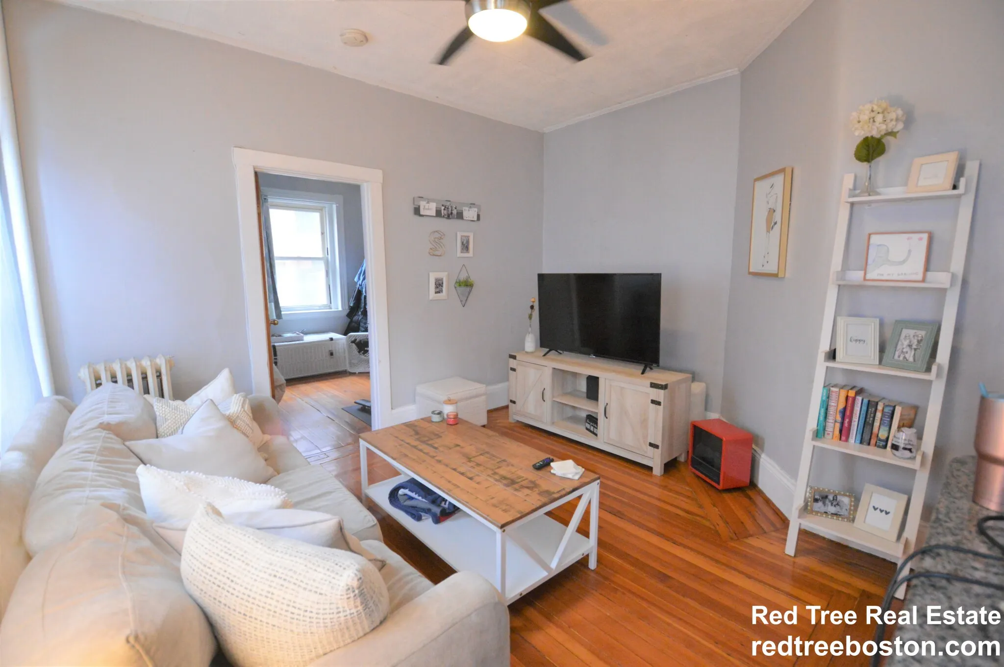 1 bed, 1 bath apartment for rent at 108 Myrtle St Unit 4, Beacon Hill — photo 3 of 8