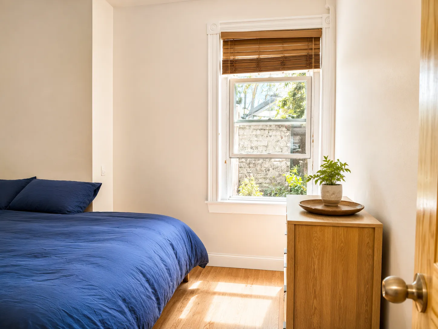 1 bed, 1 bath apartment for rent at 108 Myrtle St Unit 5, Beacon Hill — photo 4 of 8