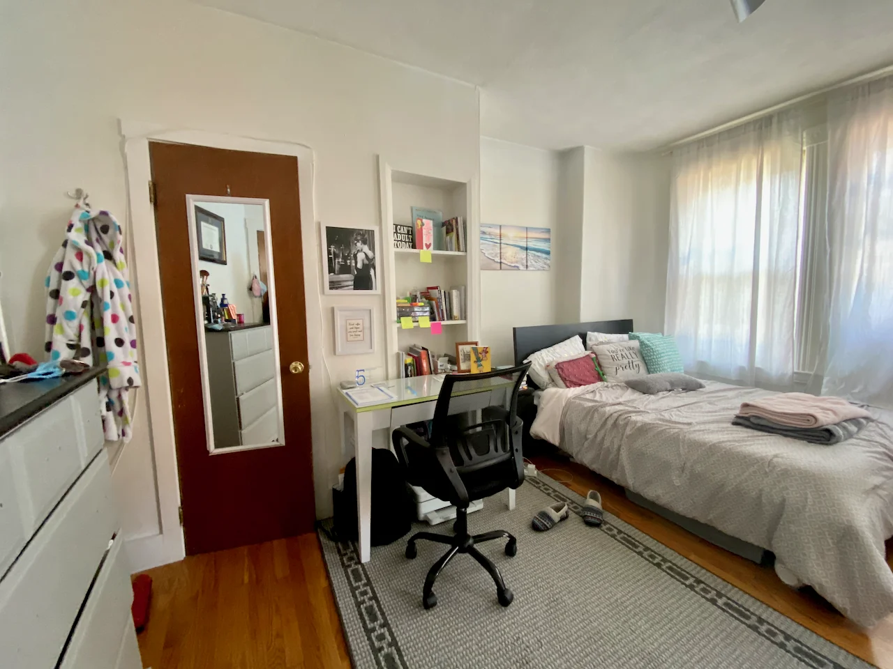 Studio bed, 1 bath apartment for rent at 108 Myrtle St Unit 6, Beacon Hill — photo 4 of 12