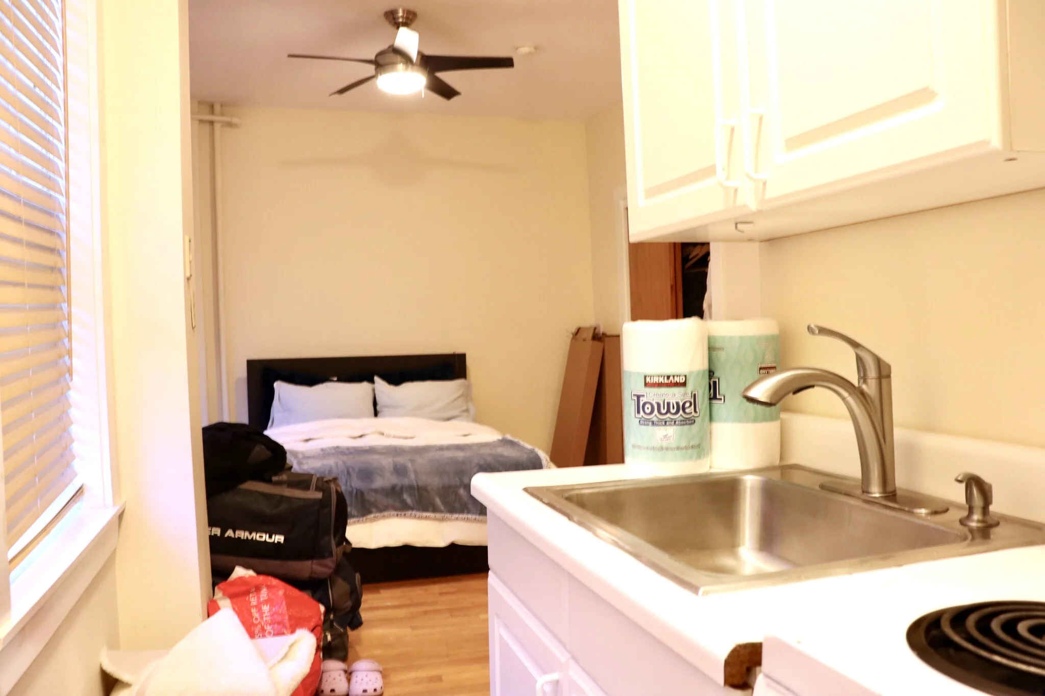 Studio bed, 1 bath apartment for rent at 108 Myrtle St Unit 7, Beacon Hill — photo 7 of 9