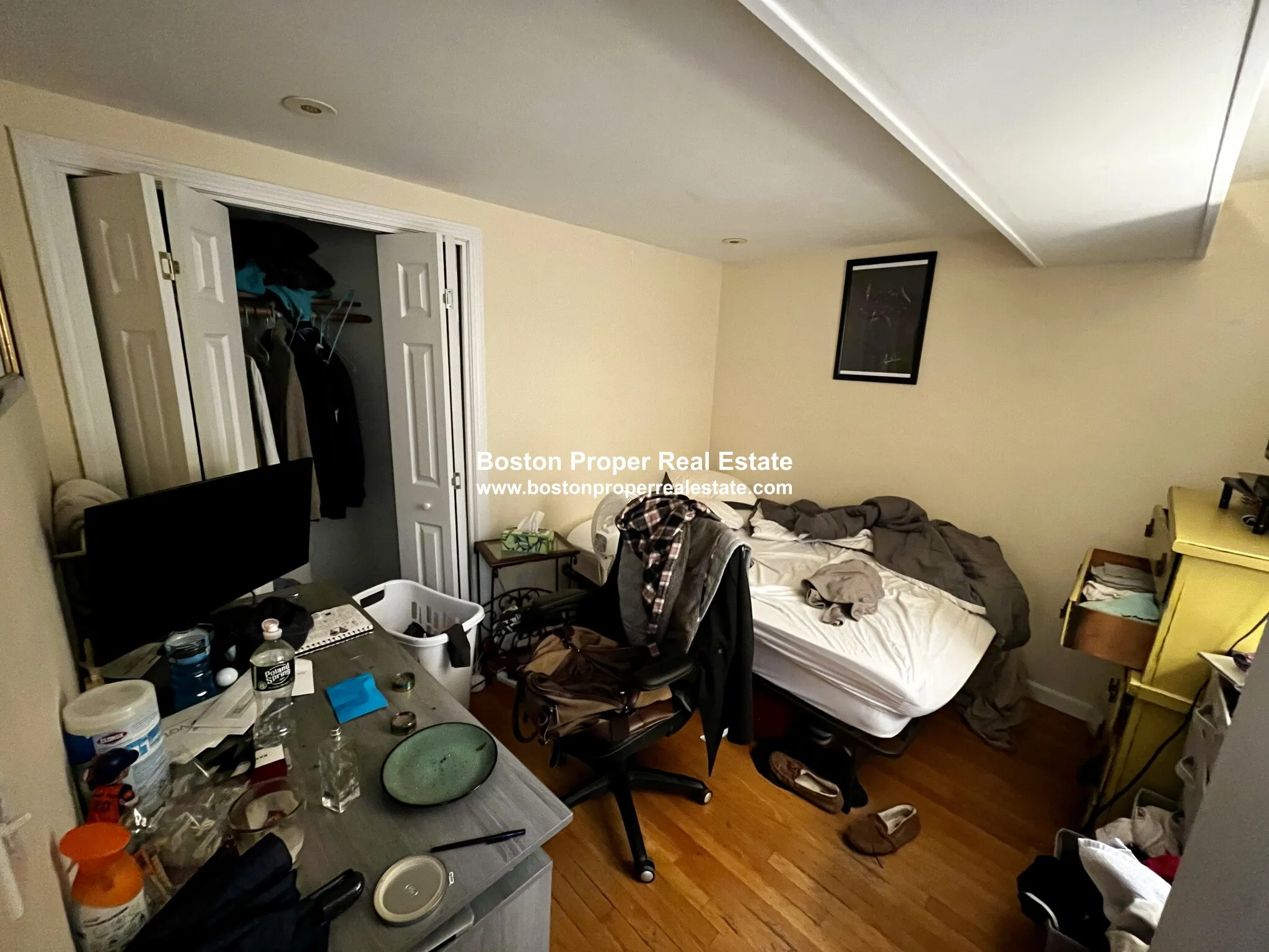 2 bed, 1 bath apartment for rent at 108 Myrtle St Unit A, Beacon Hill — photo 2 of 11