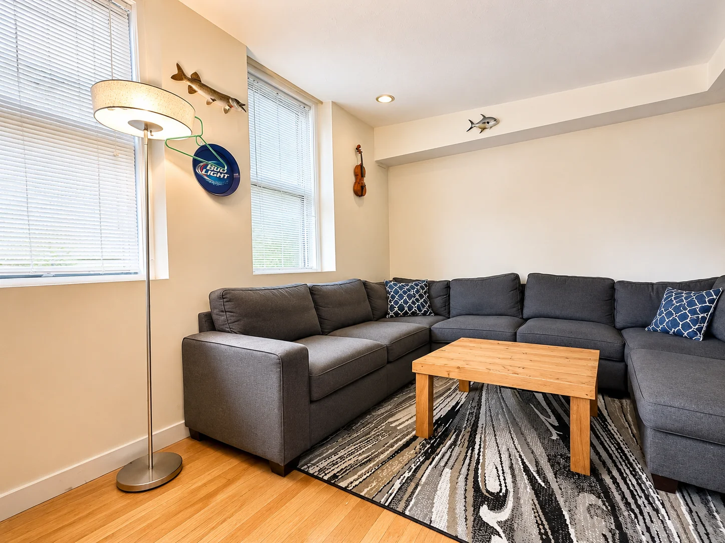 2 bed, 1 bath apartment for rent at 108 Myrtle St Unit A1, Beacon Hill — photo 11 of 13
