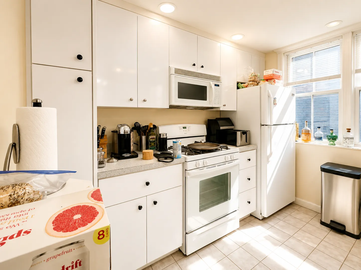 2 bed, 1 bath apartment for rent at 108 Myrtle St Unit A1, Beacon Hill — photo 5 of 13