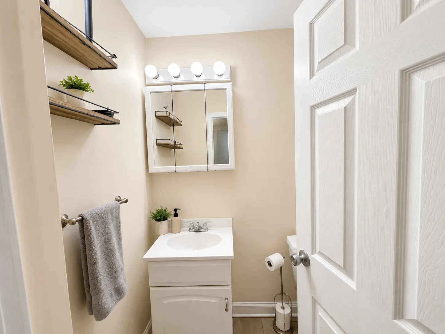 2 bed, 1 bath apartment for rent at 108 Myrtle St Unit A1, Beacon Hill — photo 10 of 13