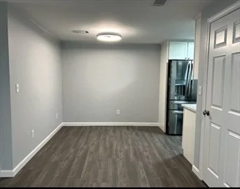 2 bed, 1 bath apartment for rent at 108 Norton Ave Unit 9, Easton — photo 27 of 39