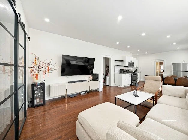4 bed, 2 bath apartment for rent at 108 Park Ave Unit 108, Revere — photo 2 of 13