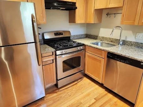 2 bed, 1 bath apartment for rent at 108 Perkins St Unit 3, Jamaica Plain — photo 1 of 9