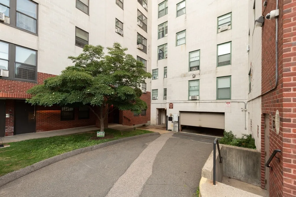 2 bed, 1 bath apartment for rent at 108 Peterborough St Unit 4-G, Fenway — photo 20 of 27