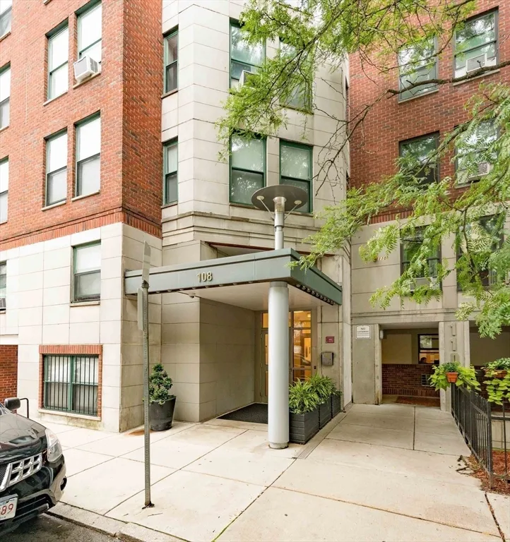 2 bed, 1 bath apartment for rent at 108 Peterborough St Unit 4-G, Fenway — photo 24 of 27