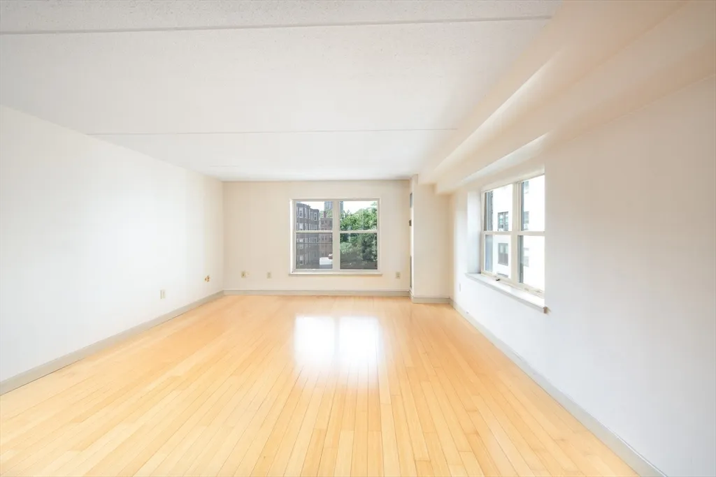 2 bed, 1 bath apartment for rent at 108 Peterborough St Unit 4-G, Fenway — photo 3 of 27