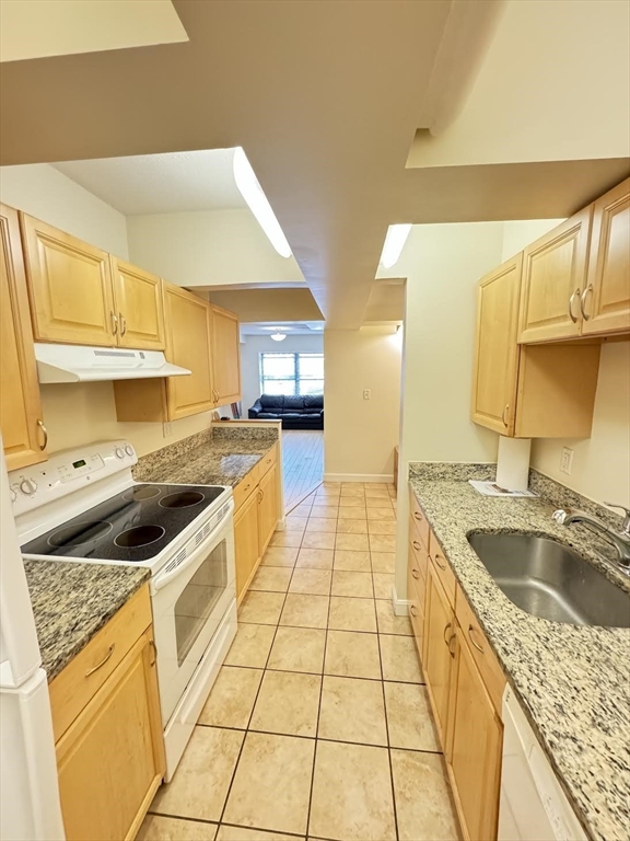 2 bed, 1 bath apartment for rent at 108 Peterborough St Unit 55K, Fenway — photo 5 of 20