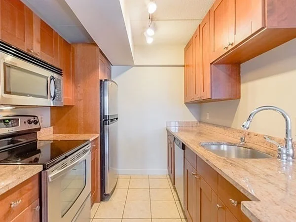 2 bed, 1 bath apartment for rent at 108 Peterborough St Unit 5E, Fenway — photo 3 of 10
