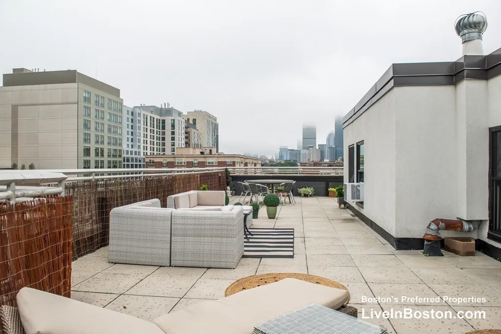 2 bed, 1.5 bath apartment for rent at 108 Peterborough St Unit Phn, Fenway — photo 14 of 17