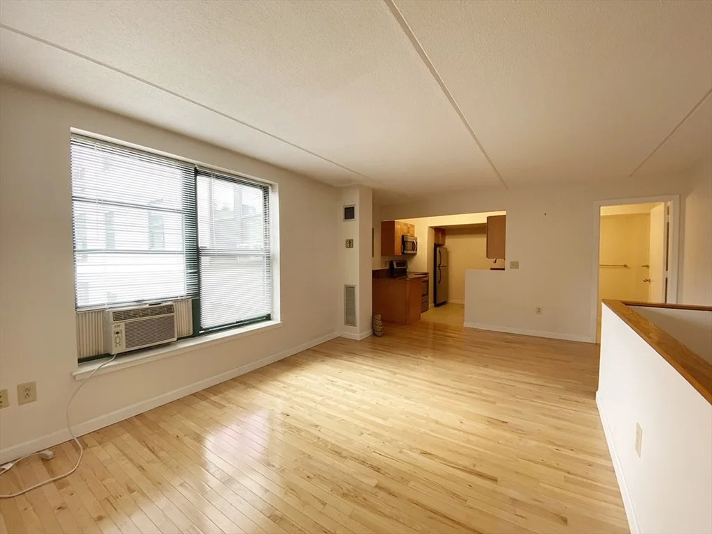 2 bed, 1 bath apartment for rent at 108 Peterborough Unit 3H, Fenway — photo 3 of 18
