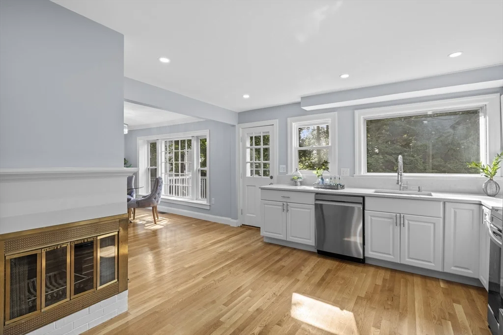 5 bed, 3 bath apartment for rent at 108 Radcliffe Rd, Belmont — photo 15 of 31