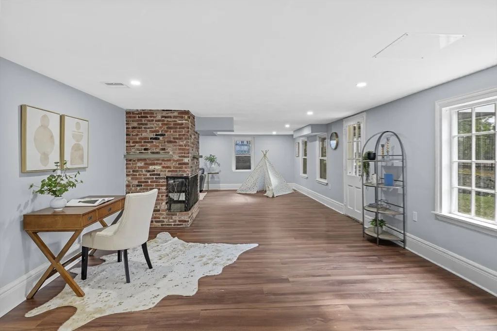 5 bed, 3 bath apartment for rent at 108 Radcliffe Rd, Belmont — photo 27 of 31