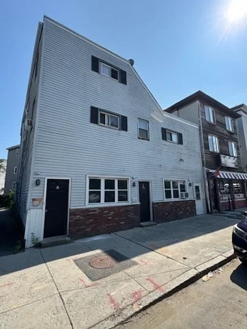 1 bed, 1 bath apartment for rent at 108 S Common St Unit 1R, Lynn — photo 9 of 9