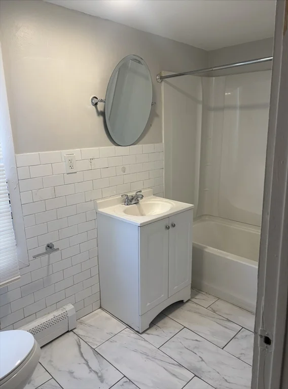 2 bed, 1 bath apartment for rent at 108 S Common St Unit 2L, Lynn — photo 11 of 18
