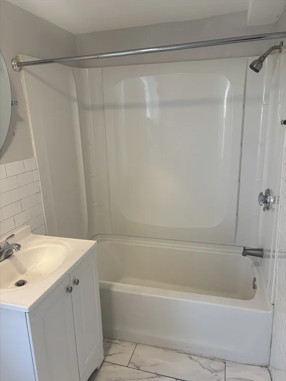 2 bed, 1 bath apartment for rent at 108 S Common St Unit 2L, Lynn — photo 12 of 18