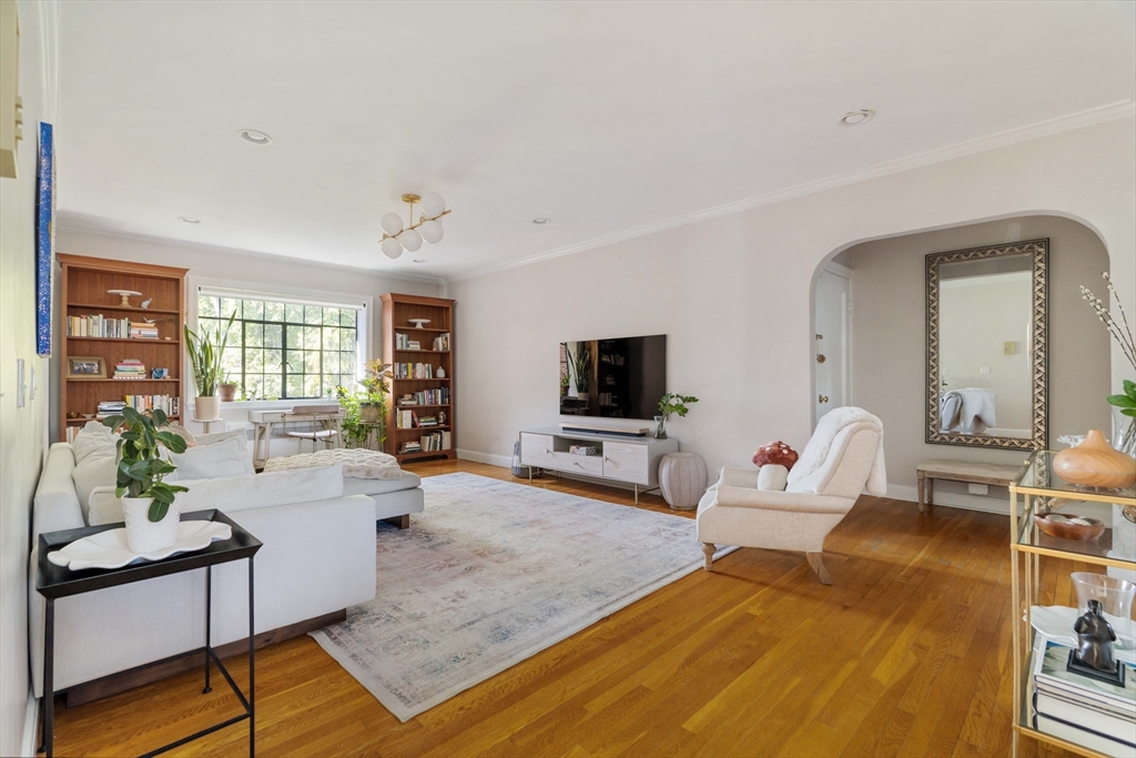 2 bed, 1 bath apartment for rent at 108 Sewall Ave Unit 6, Coolidge Corner — photo 11 of 18