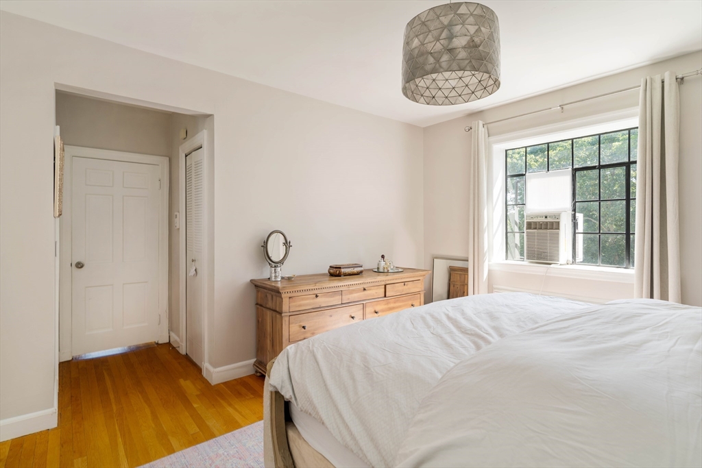 2 bed, 1 bath apartment for rent at 108 Sewall Ave Unit 6, Coolidge Corner — photo 15 of 18