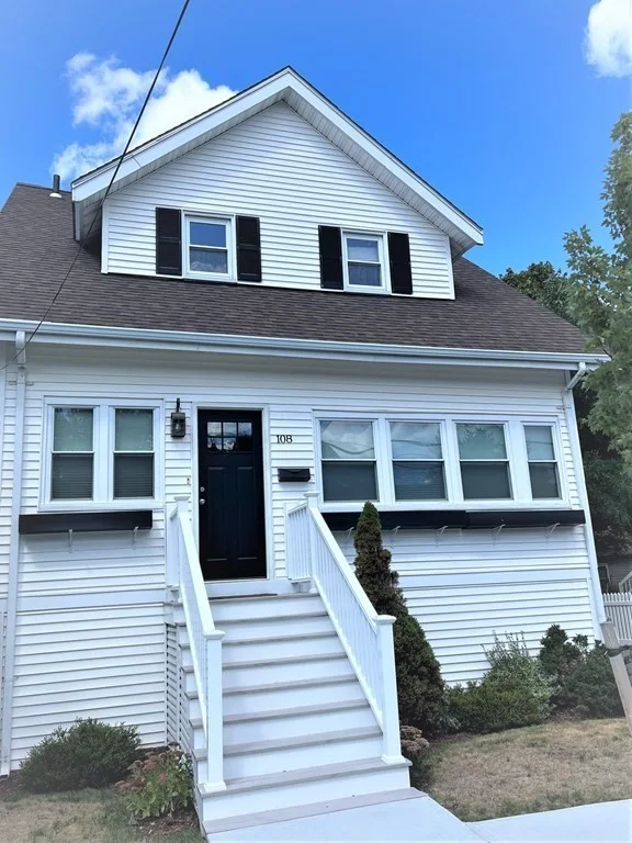 3 bed, 2 bath apartment for rent at 108 Sharon Rd, Quincy