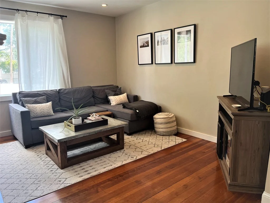 3 bed, 2 bath apartment for rent at 108 Sharon Rd, Quincy — photo 2 of 28