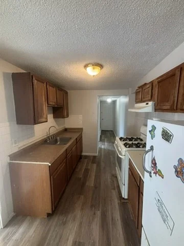 2 bed, 1 bath apartment for rent at 108 South Common Unit 2L, Lynn — photo 4 of 12