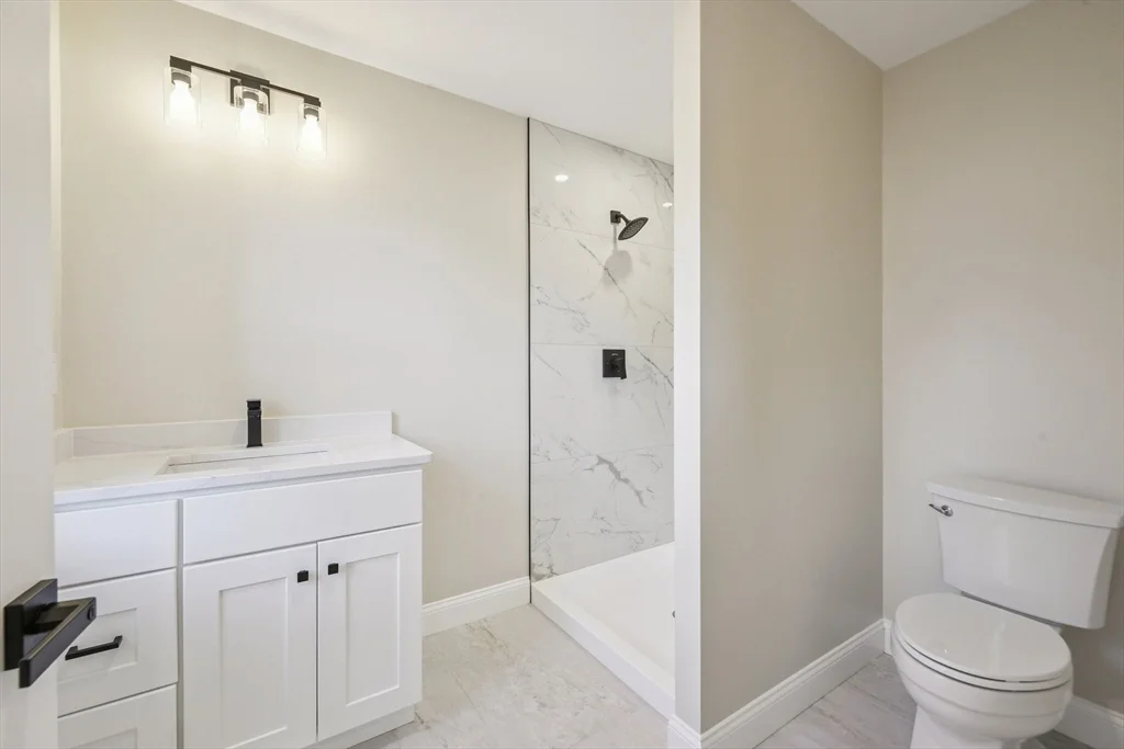 3 bed, 2 bath apartment for rent at 108 Stowe St Unit 110, Fall River — photo 19 of 24