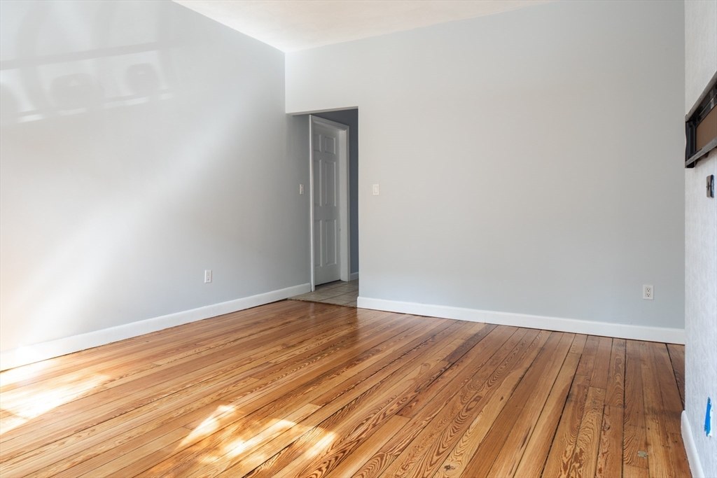 2 bed, 1 bath apartment for rent at 108 Union Park St Unit 1, South End — photo 6 of 15