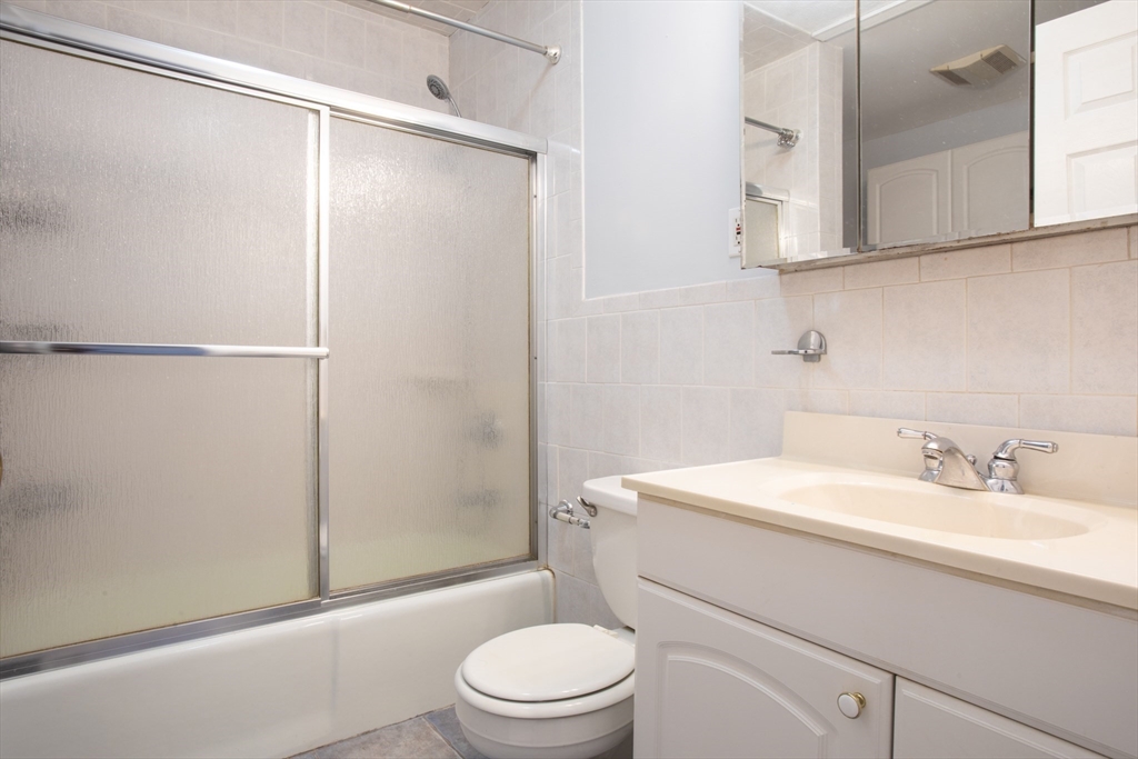 2 bed, 1 bath apartment for rent at 108 Union Park St Unit 1, South End — photo 8 of 15