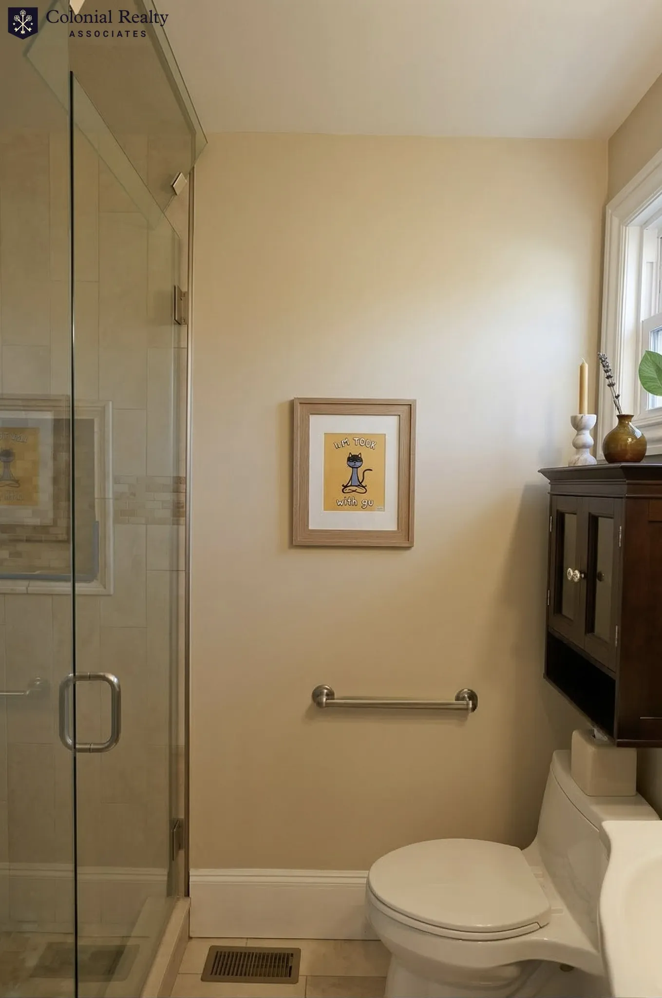 4 bed, 2 bath apartment for rent at 108 Walnut St Unit 1, Nonantum — photo 6 of 12