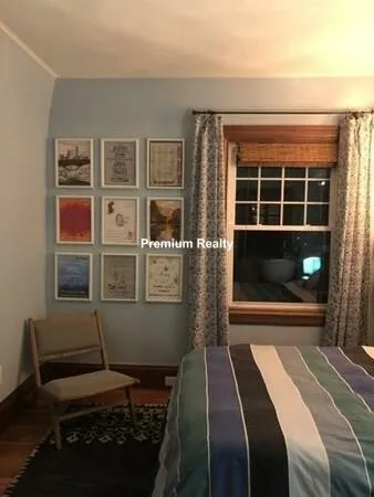 4 bed, 2 bath apartment for rent at 108 Walnut St Unit 108, Nonantum — photo 6 of 8