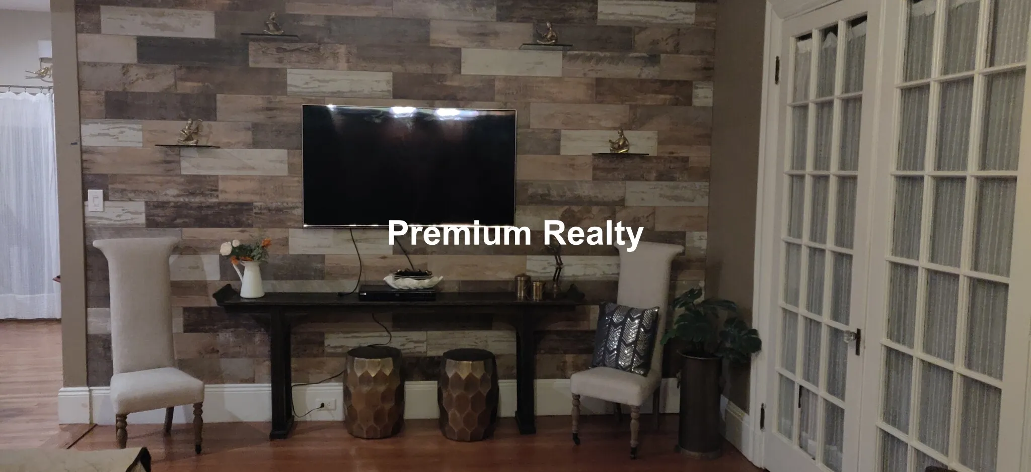 4 bed, 2 bath apartment for rent at 108 Walnut St Unit 108, Nonantum — photo 3 of 8