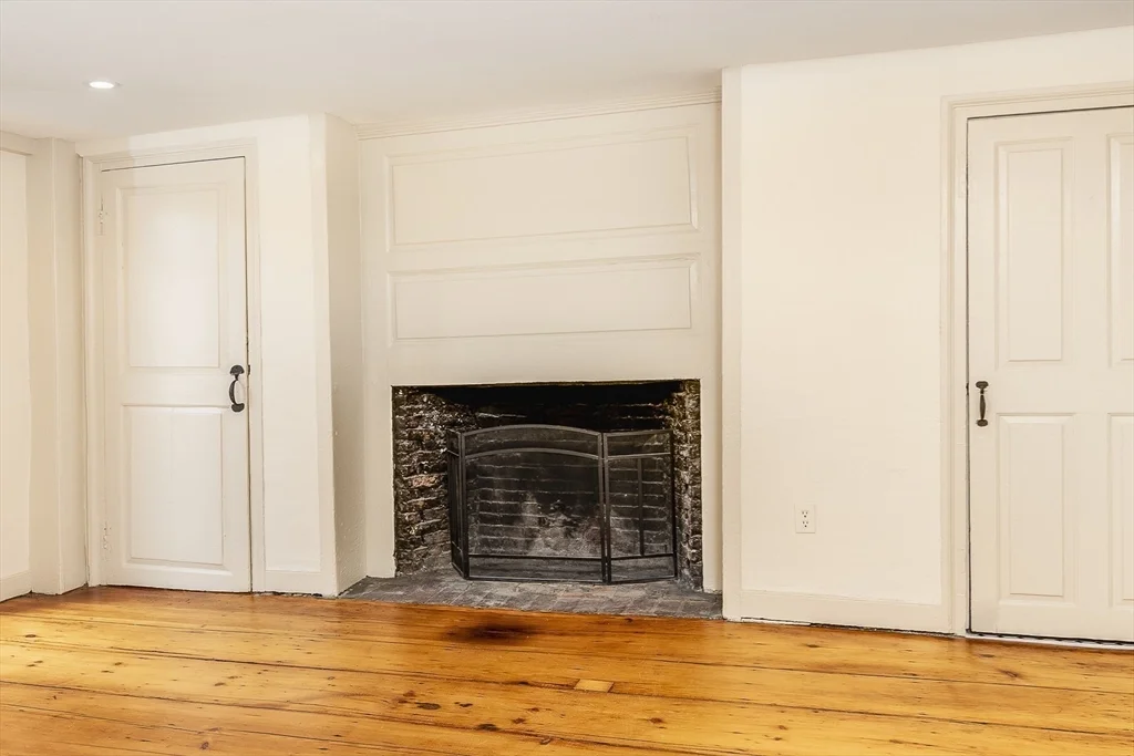 2 bed, 1 bath apartment for rent at 108 Washington St Unit 2, Old Town — photo 14 of 23