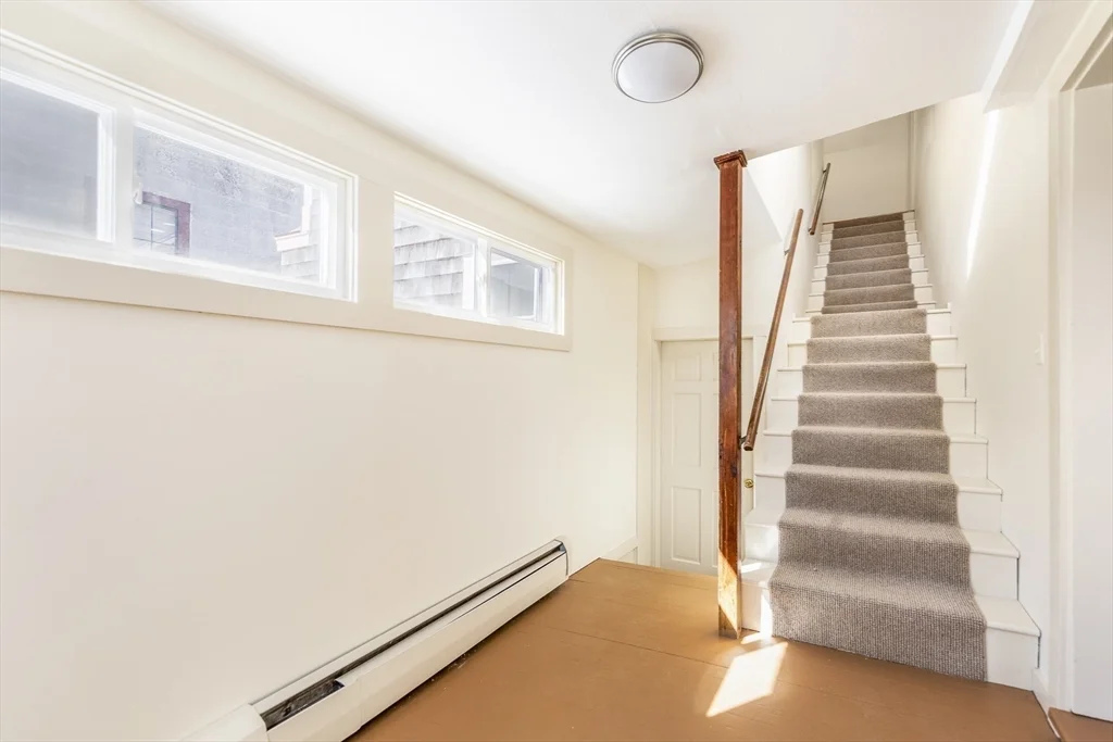2 bed, 1 bath apartment for rent at 108 Washington St Unit 2, Old Town — photo 9 of 23